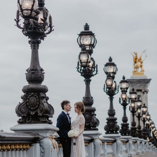 Wedding photoshoot in Paris