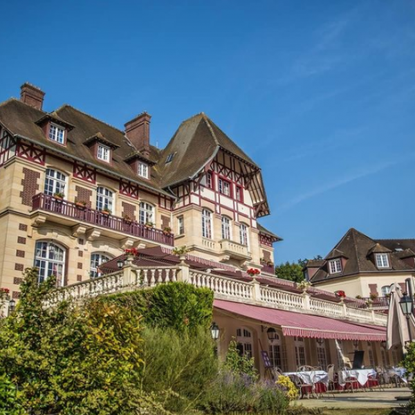 chateau wedding in France