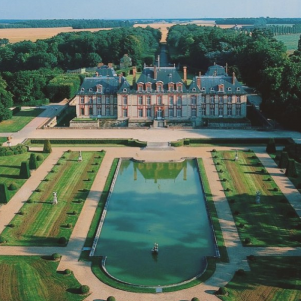 chateau wedding in France