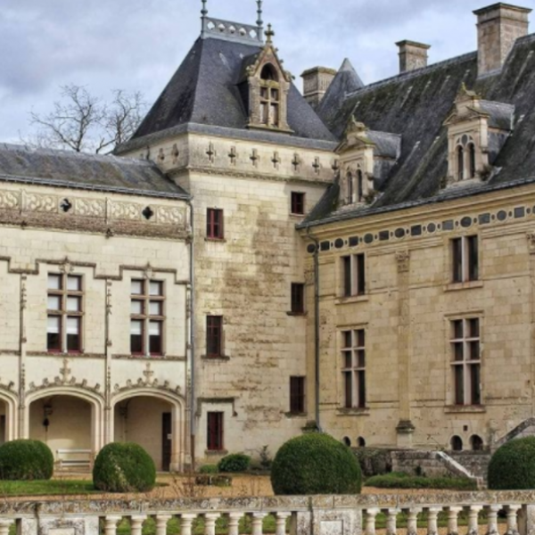 chateau wedding in France