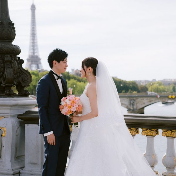 couple photo shoot in Paris